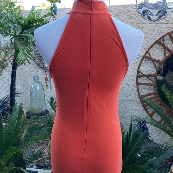 🧡🧡SUNSET ORANGE BODY-CON SLEEVELESS MOCK NECK DRESS W/SWEATER🧡🧡 - Picture 5 of 6